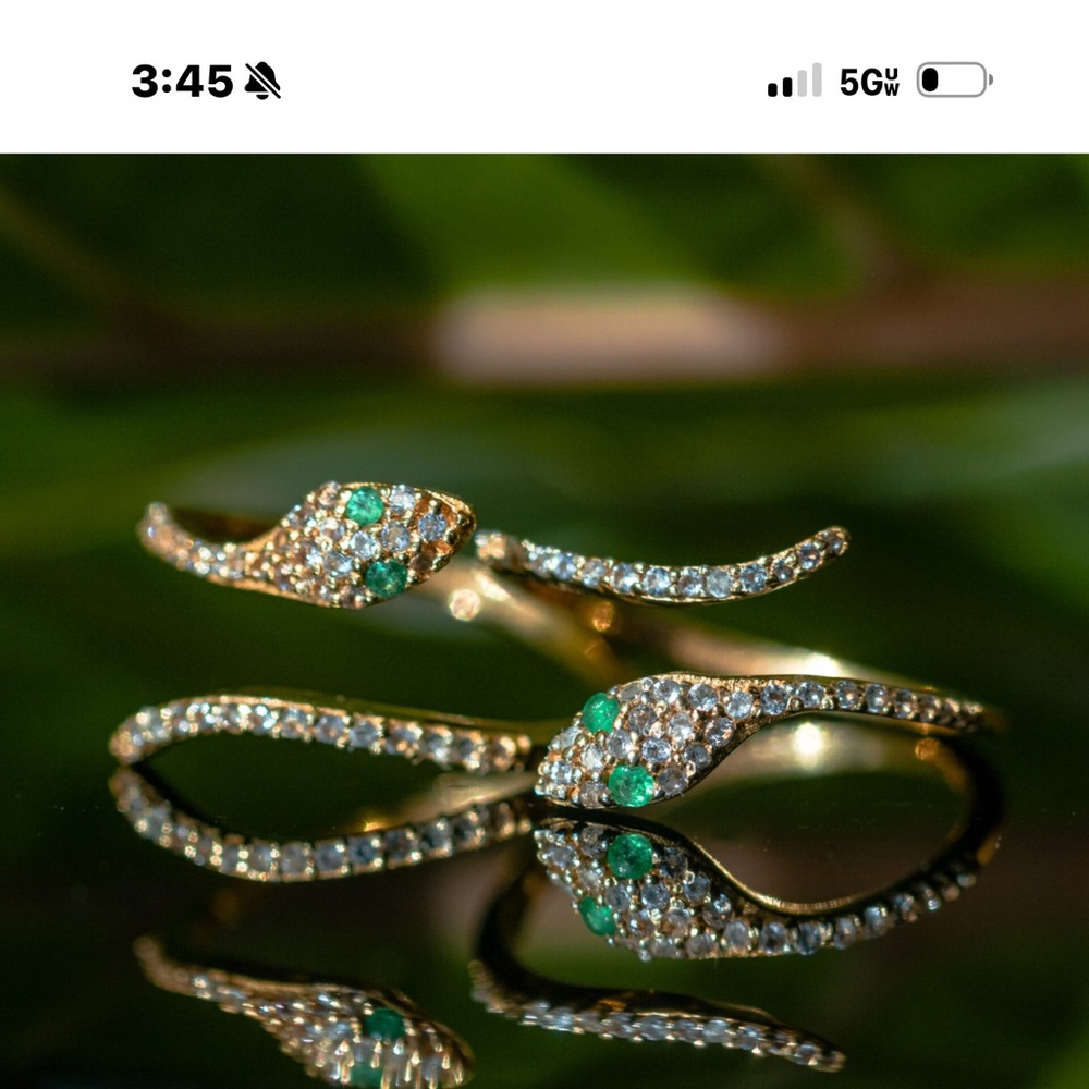 White Topaz snake ring/ Elegant Gold and Green Emerald Gemstone Women's Ring
